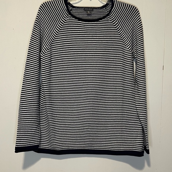 Eddie Bauer Sweaters - Eddie Bauer Blue and White Striped Pullover Womens Sweater K